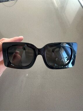 VERSACE SUNGLASSES